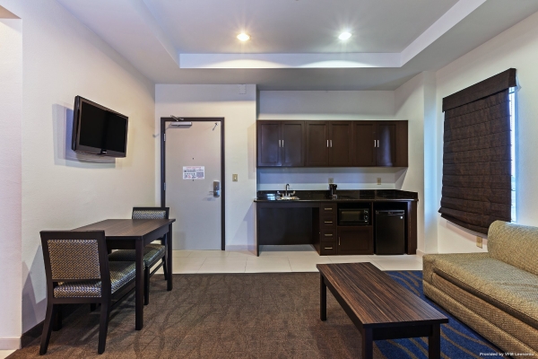 Holiday Inn KEMAH (NEAR BOARDWALK)